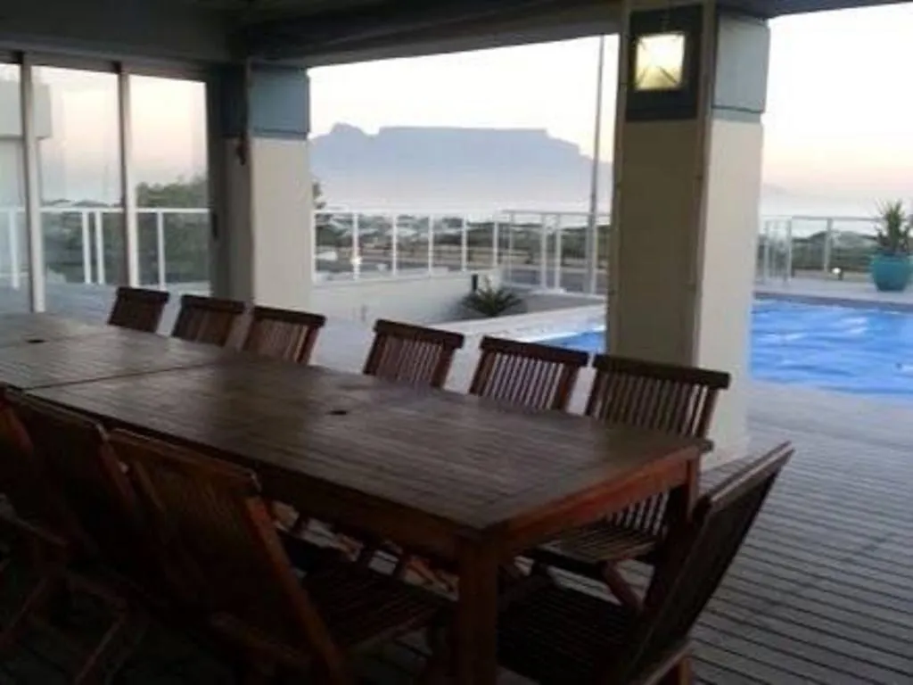 Beachfront Apartment At Seaspray In Blouberg 0*, Bloubergstrand